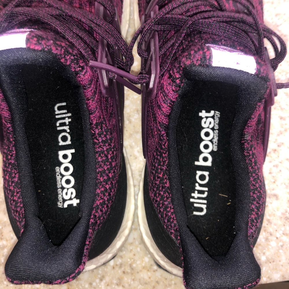 Ultra boosts - Picture 4 of 4